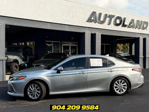 Celestial Silver Metallic 2022 Toyota Camry LE