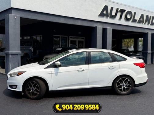 Oxford White 2018 Ford Focus SEL