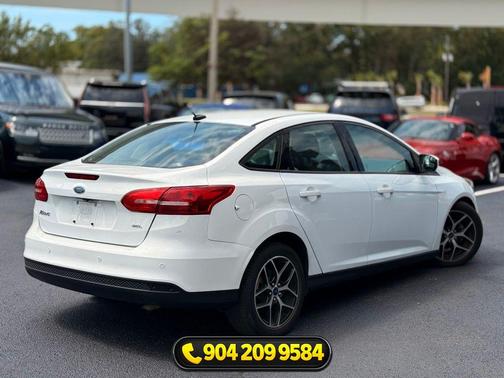 Oxford White 2018 Ford Focus SEL