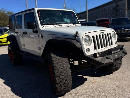 2017 Jeep Wrangler Unlimited Sahara
