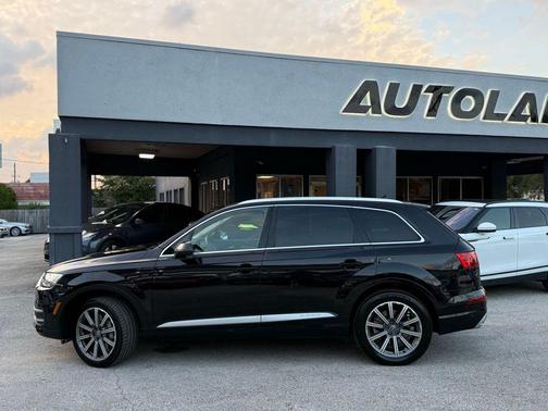 2019 Audi Q7 55 Premium Plus