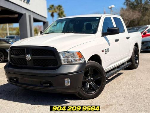 Bright White Clearcoat 2024 RAM 1500 Tradesman