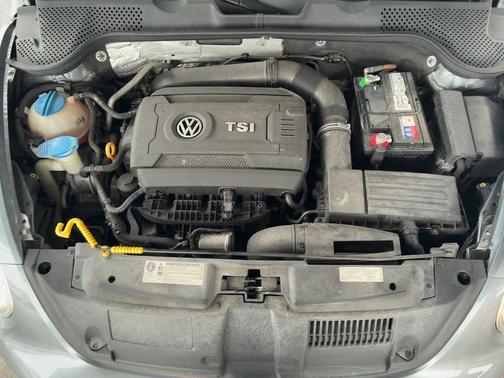 2016 Volkswagen Beetle 1.8T S