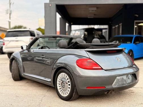 2016 Volkswagen Beetle 1.8T S