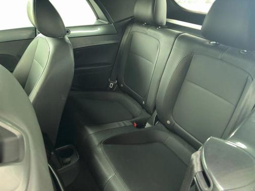 2016 Volkswagen Beetle 1.8T S