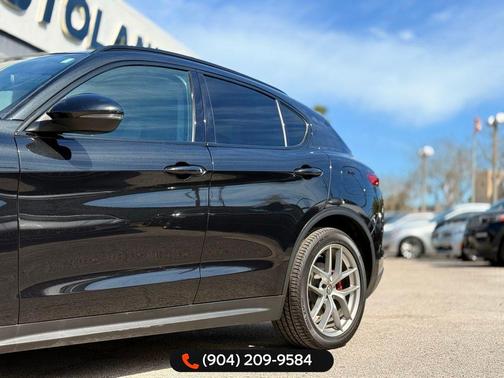 2018 Alfa Romeo Stelvio Sport