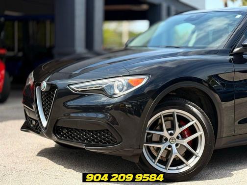 Vulcano Black Metallic 2018 Alfa Romeo Stelvio Sport