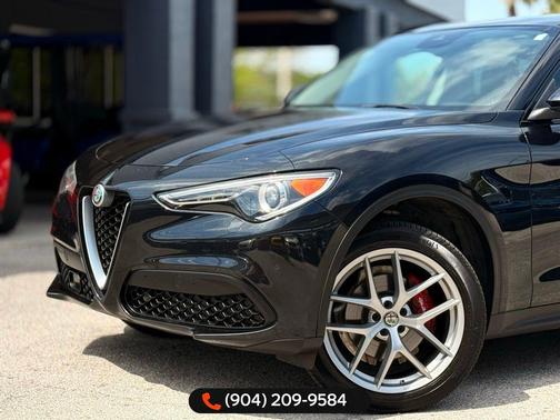 2018 Alfa Romeo Stelvio Sport