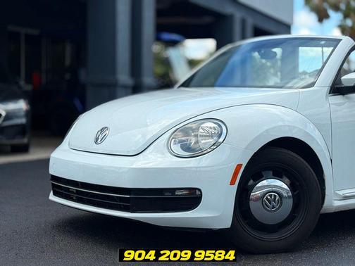 White 2015 Volkswagen Beetle 1.8T