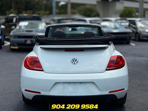 White 2015 Volkswagen Beetle 1.8T