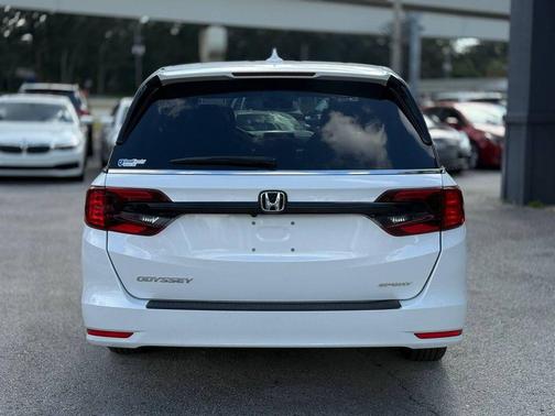 2024 Honda Odyssey Sport