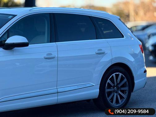 2019 Audi Q7 45 Premium Plus