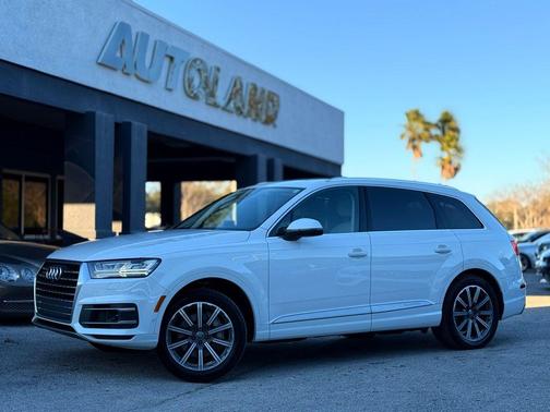 2019 Audi Q7 45 Premium Plus