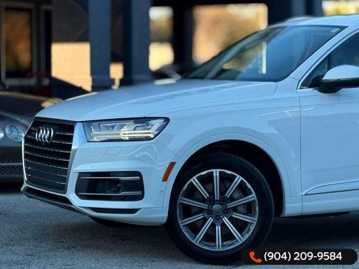 2019 Audi Q7 45 Premium Plus