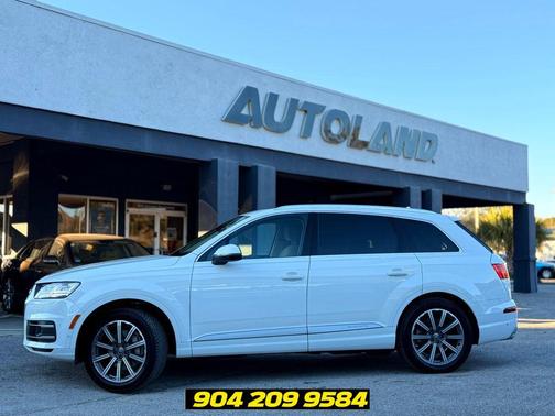 Carrara White 2019 Audi Q7 45 Premium Plus