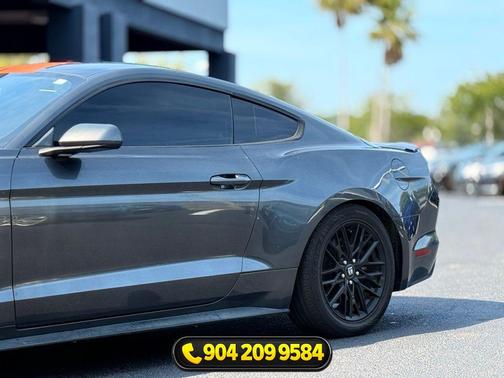 White Platinum Metallic Tri-Coat 2017 Ford Mustang GT