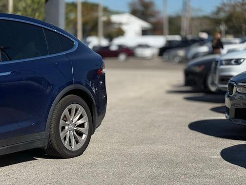 2020 Tesla Model X Long Range Dual Motor All-Wheel Drive