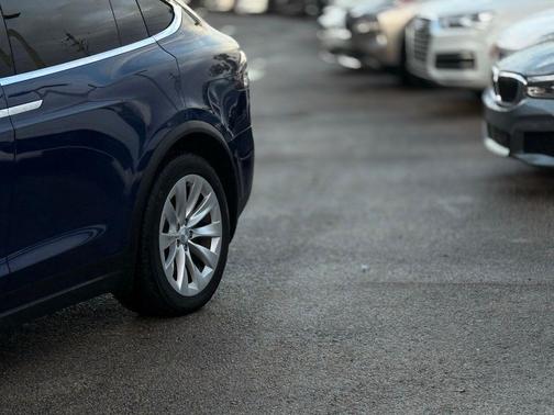 2020 Tesla Model X Long Range Dual Motor All-Wheel Drive