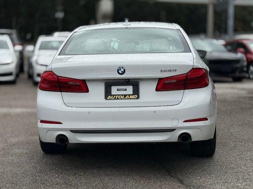 2017 BMW 530 530i