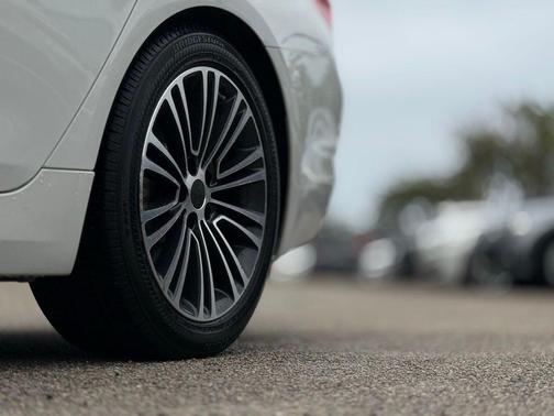 2017 BMW 530 530i