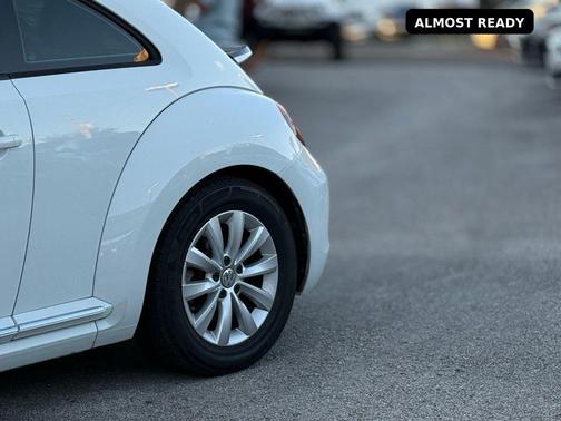 2019 Volkswagen Beetle 2.0T S