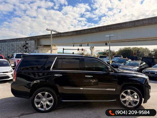 2019 Cadillac Escalade Luxury