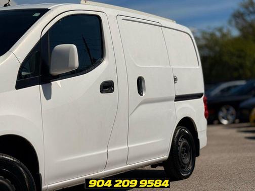 Fresh Powder 2014 Nissan NV200 SV