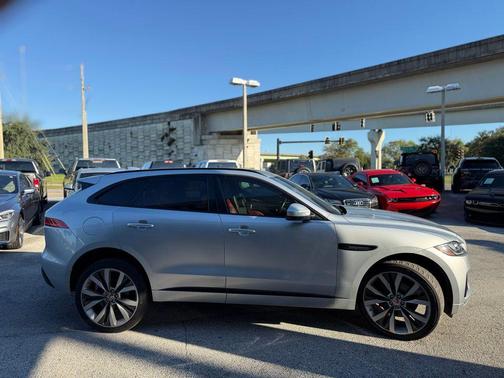 2019 Jaguar F-PACE S