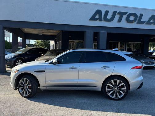 2019 Jaguar F-PACE S