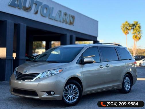2012 Toyota Sienna XLE