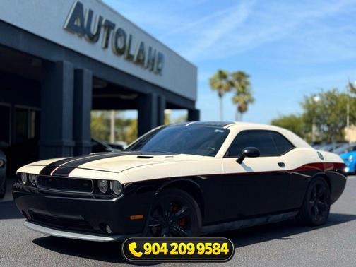 Black 2013 Dodge Challenger R/T