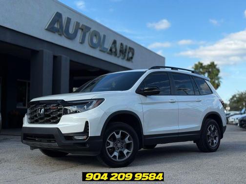 Platinum White Pearl 2022 Honda Passport AWD TrailSport