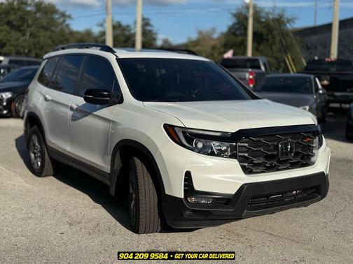 Platinum White Pearl 2022 Honda Passport AWD TrailSport