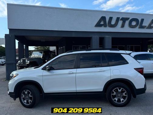 Platinum White Pearl 2022 Honda Passport AWD TrailSport
