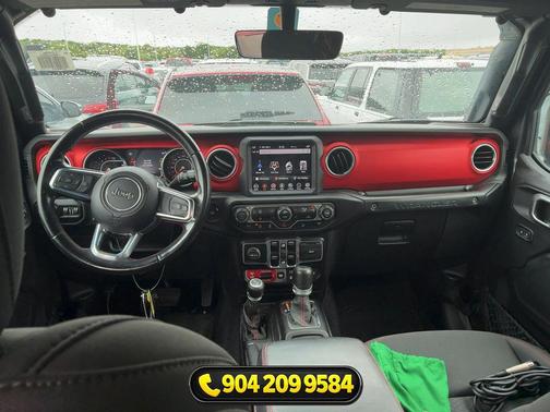 Granite Crystal Metallic Clearcoat 2020 Jeep Wrangler Unlimited Rubicon