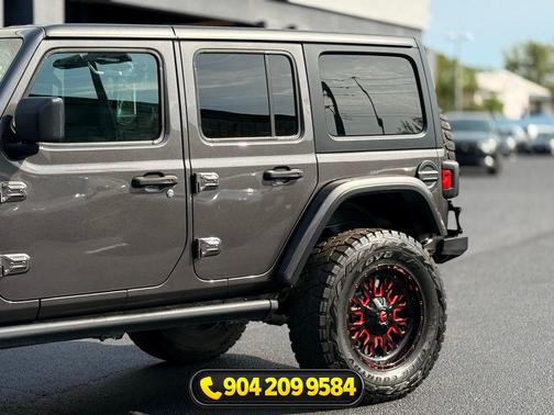 Granite Crystal Metallic Clearcoat 2020 Jeep Wrangler Unlimited Rubicon