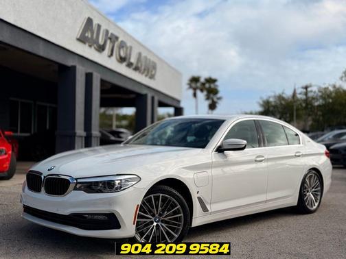 Alpine White 2018 BMW 530e iPerformance