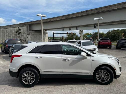 2017 Cadillac XT5 Luxury