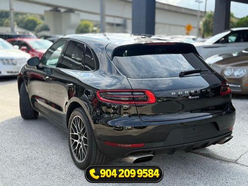 Black 2018 Porsche Macan Macan