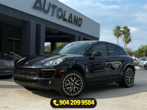 Black 2018 Porsche Macan Macan