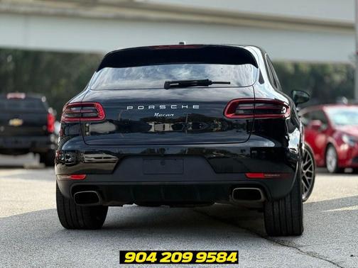 Black 2018 Porsche Macan Macan