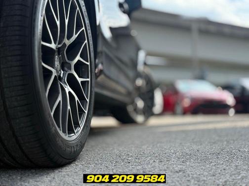 Black 2018 Porsche Macan Macan
