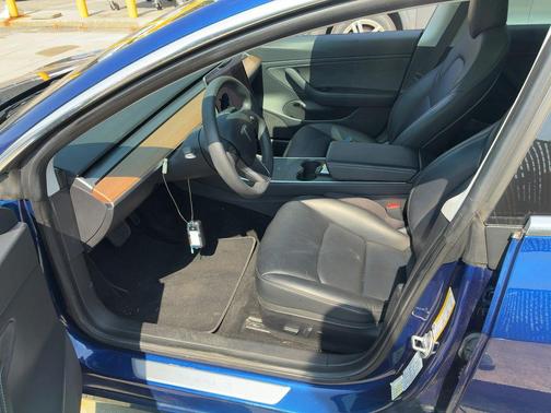 2020 Tesla Model 3 Long Range