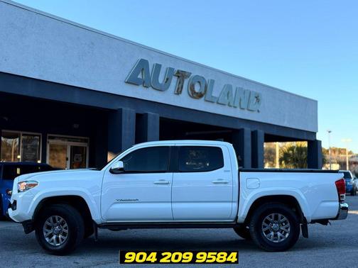 Super White 2017 Toyota Tacoma SR5