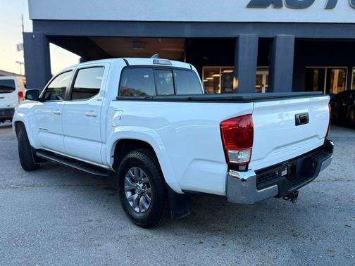 2017 Toyota Tacoma SR5