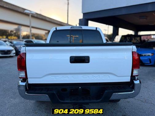 Super White 2017 Toyota Tacoma SR5