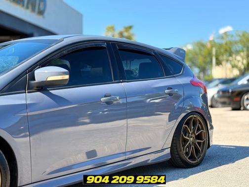 Stealth Gray 2017 Ford Focus RS Base