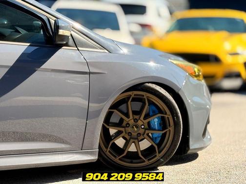 Stealth Gray 2017 Ford Focus RS Base