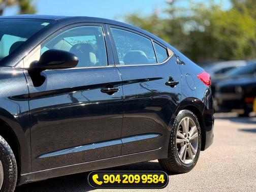 Phantom Black 2018 Hyundai ELANTRA SEL