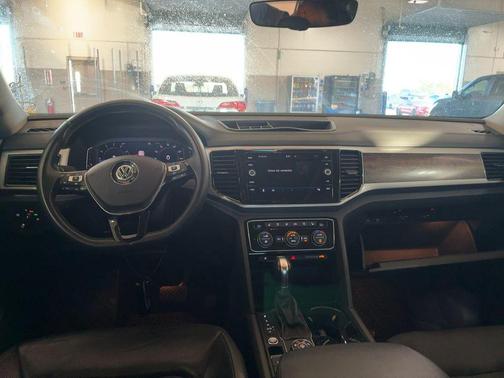 2019 Volkswagen Atlas 3.6L SEL Premium